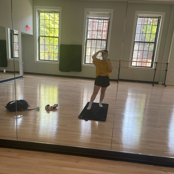 Meet your Posher, Jacqueline - Picture 3 of 4